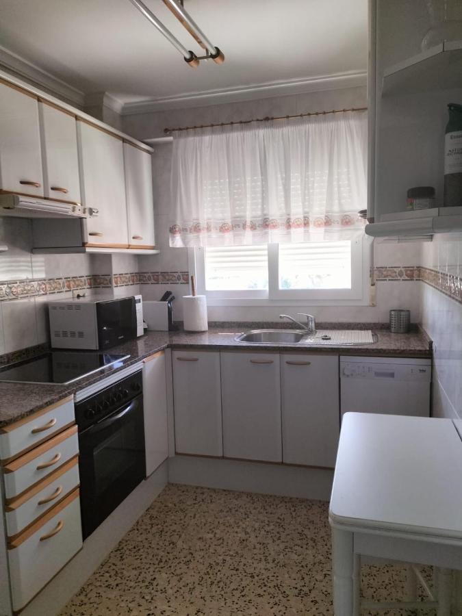 Apartment Primera Linea De Playa A 1km Del Puerto De Dénia