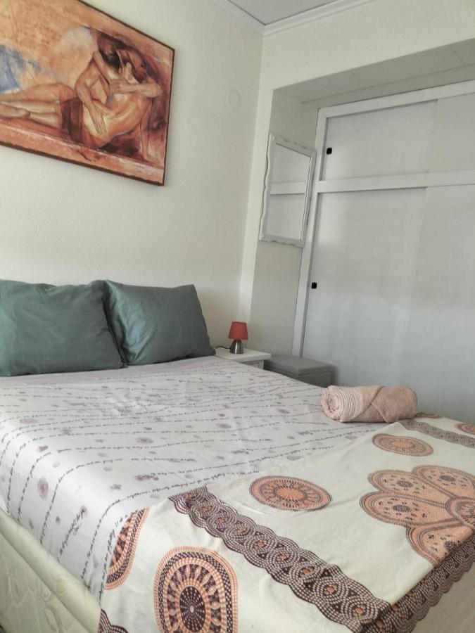 Apartment Primera Linea De Playa A 1km Del Puerto De